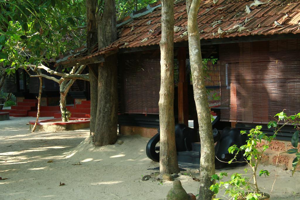 Arakkal Heritage Mararikulam Exterior foto