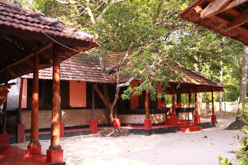 Arakkal Heritage Mararikulam Exterior foto